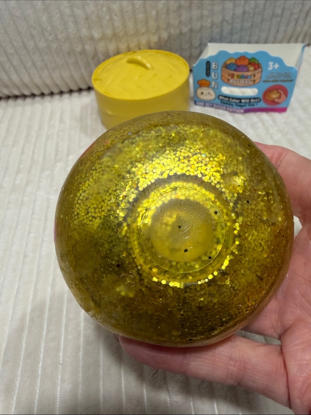 GOLDEN GLITTER DUMPLING - Squishy Bun Rainbow Mystery- New. In package. As Is. - Picture 5 of 10